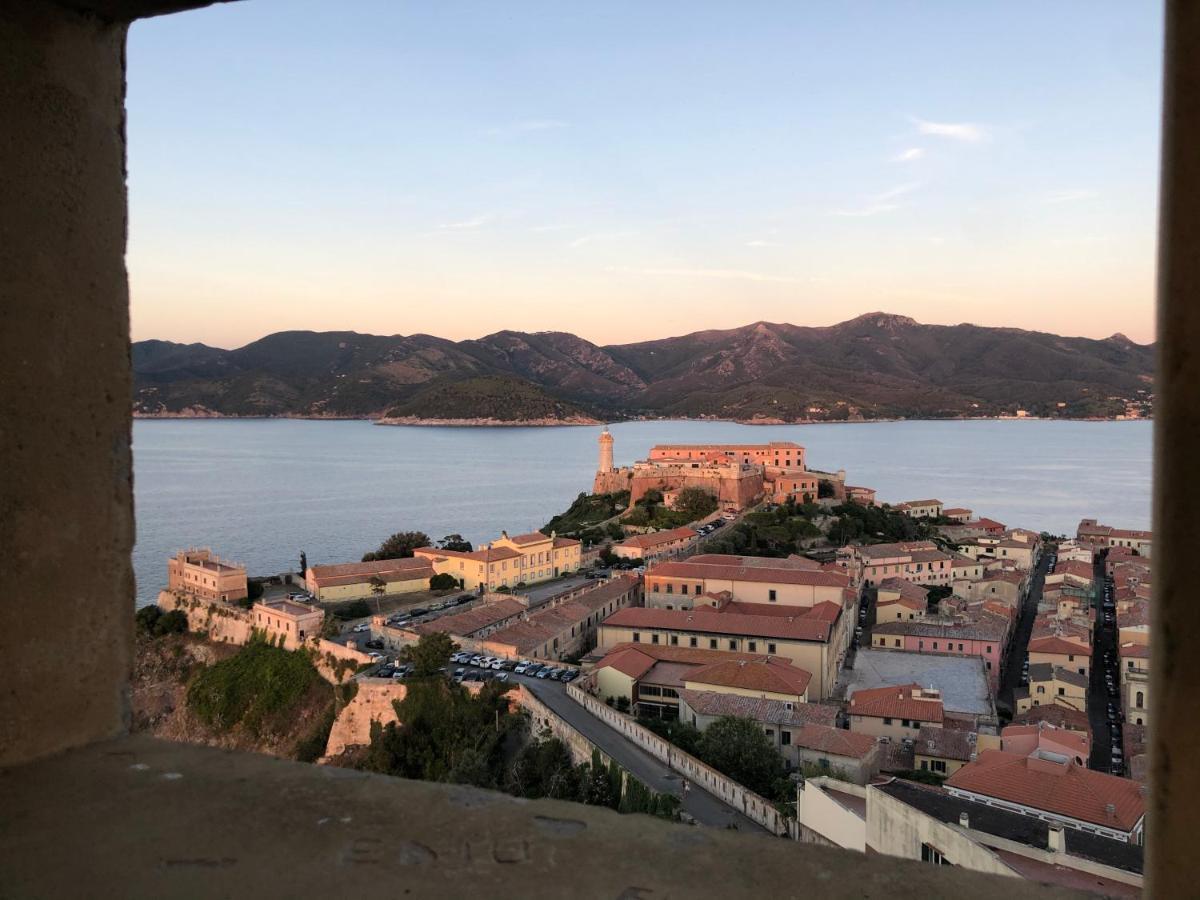 Bed And Coffee Rooms Portoferraio Exterior foto